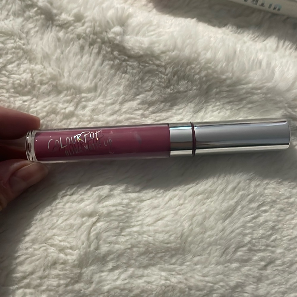 Colourpop ultra matte Viper liquid lipstick